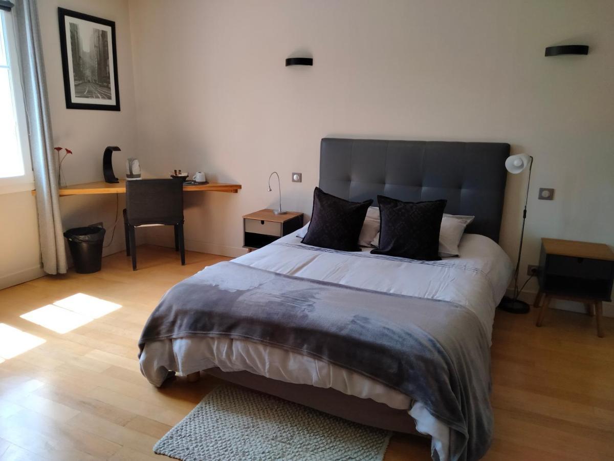 Bed and Breakfast Au Saint-Amand Poissons Exterior foto