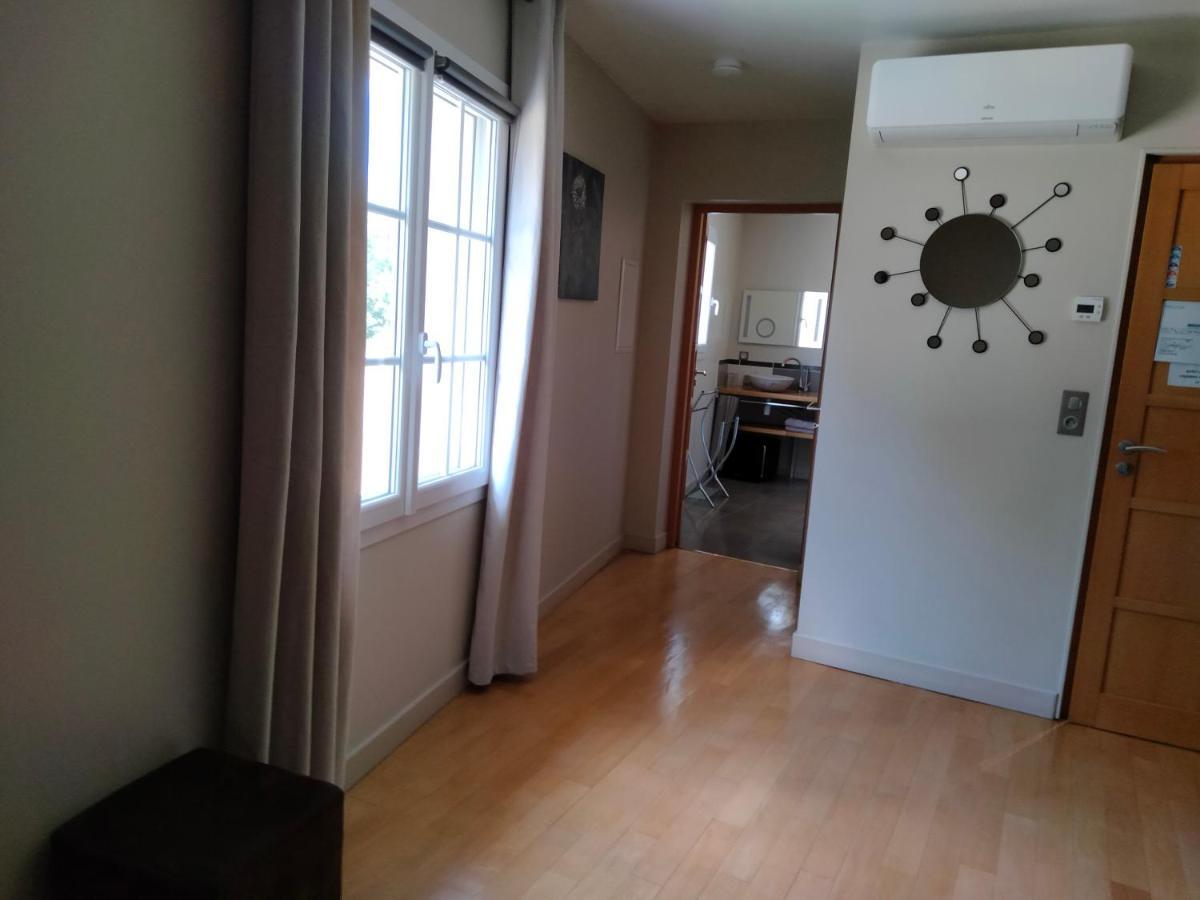 Bed and Breakfast Au Saint-Amand Poissons Exterior foto