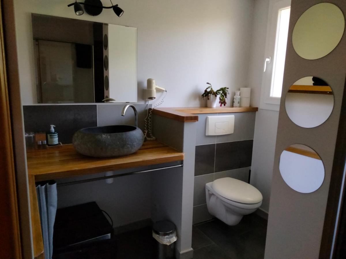 Bed and Breakfast Au Saint-Amand Poissons Exterior foto
